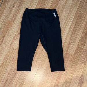 Gymshark Cropped High Rise Black Leggings Size Medium
